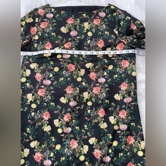 EUC Banana Repubic FLORAL TIE-SLEEVE SHIFT DRESS Lemons & Roses Sz 8 - Picture 3 of 9